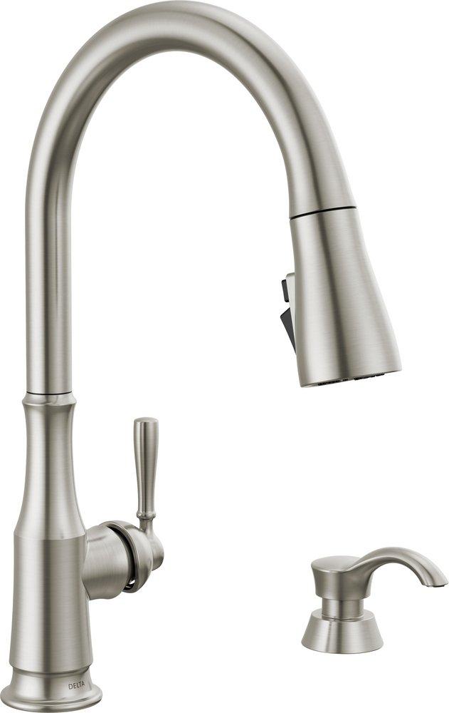 Delta Faucet Capertee™ Single Handle Pull Down Kitchen Faucet in SpotShield® Stainless