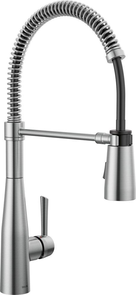 Delta Faucet Essa® Single Handle Pull Down Kitchen Faucet in Arctic Stainless