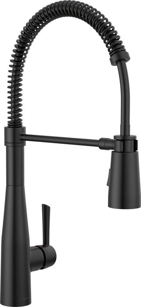 Delta Faucet Essa® Single Handle Pull Down Kitchen Faucet in Matte Black