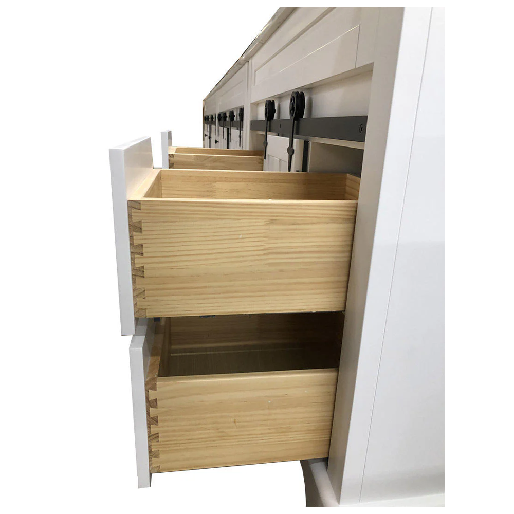 Farmhouse 48 in Bathroom Vanity in White with Calacatta Gold Quartz Countertop