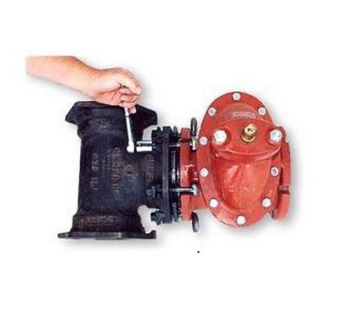 8 in. Mechanical Joint Ductile Iron Restrained Flange Adapter