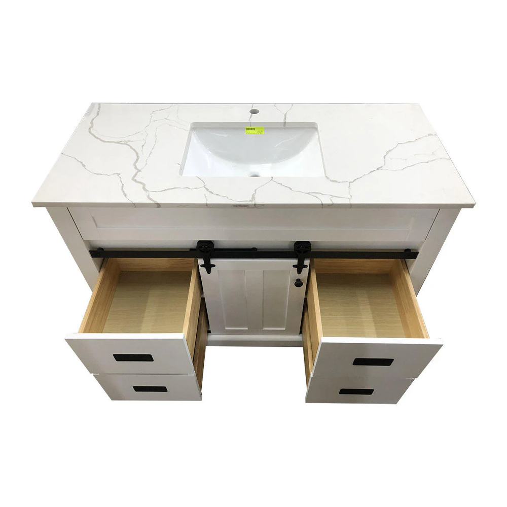 Farmhouse 48 in Bathroom Vanity in White with Calacatta Gold Quartz Countertop