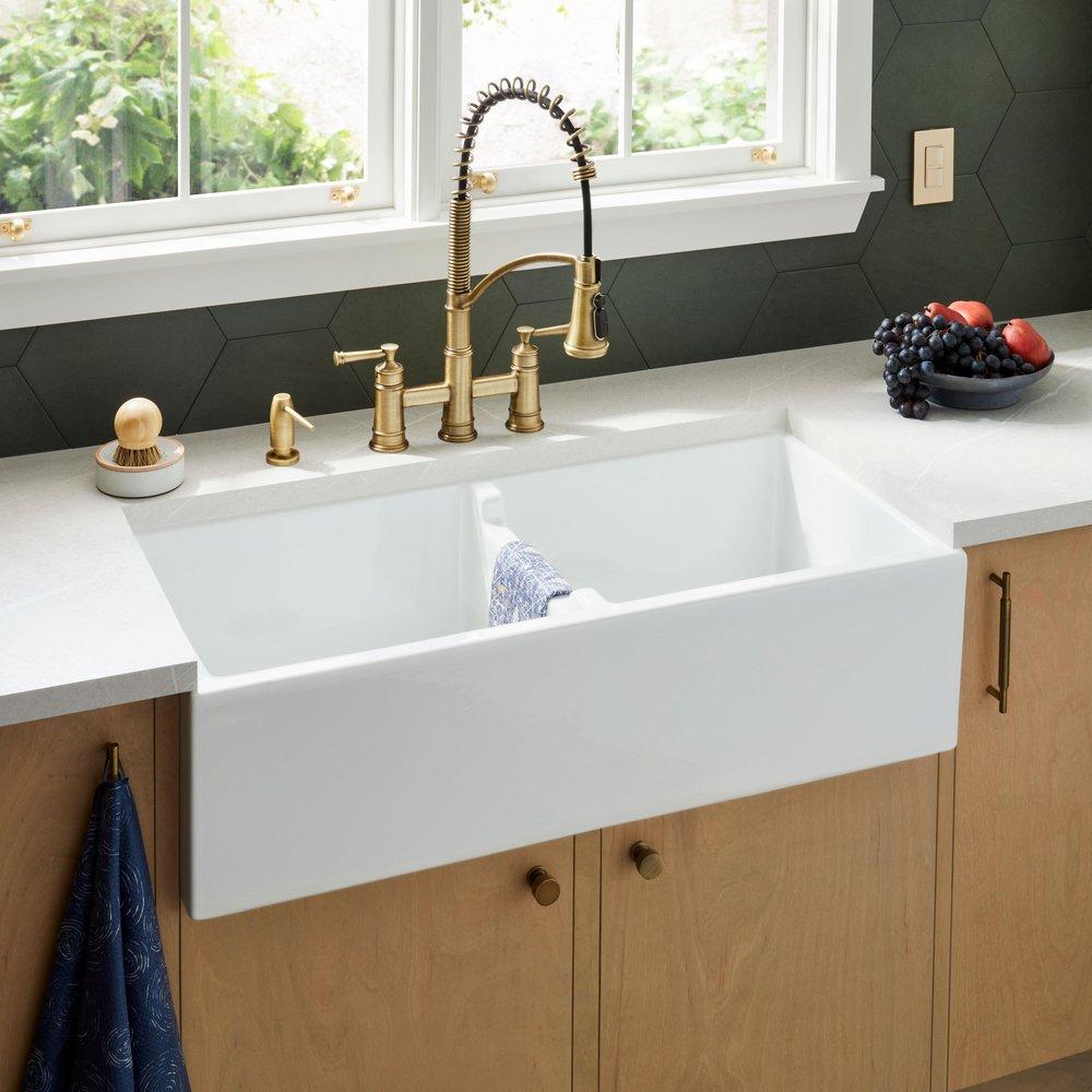 Signature Hardware Risinger 39-1/4 in. Farmhouse Fireclay Double Bowl Kitchen Sink in White