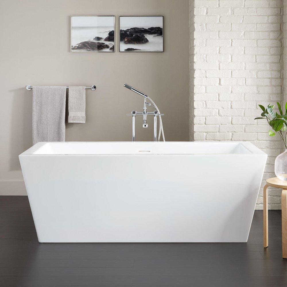 Signature Hardware Eaton 67 x 32 in. Freestanding Bathtub with Center Drain in White