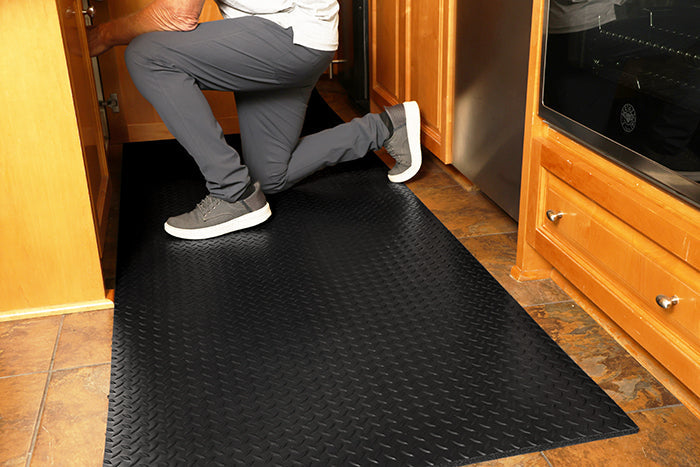 Anti-Fatigue Mat | Diamond Tread™ | G-Floor<sup>®</sup> Anti-Fatigue Cushioned Vinyl Flooring