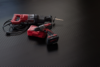 Garage Flooring | Ribbed™ Tread | G-Floor<sup>®</sup> Roll-Out Vinyl Flooring