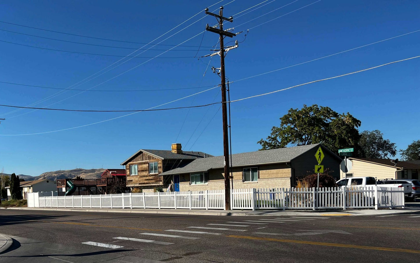 Vinyl Picket Fence