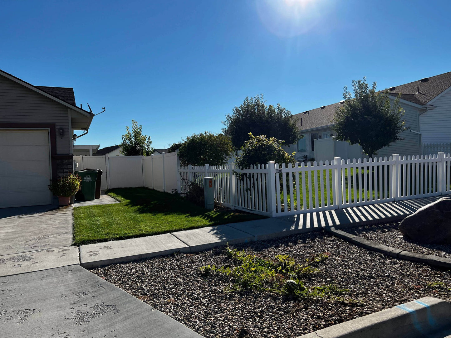 Vinyl Picket Fence