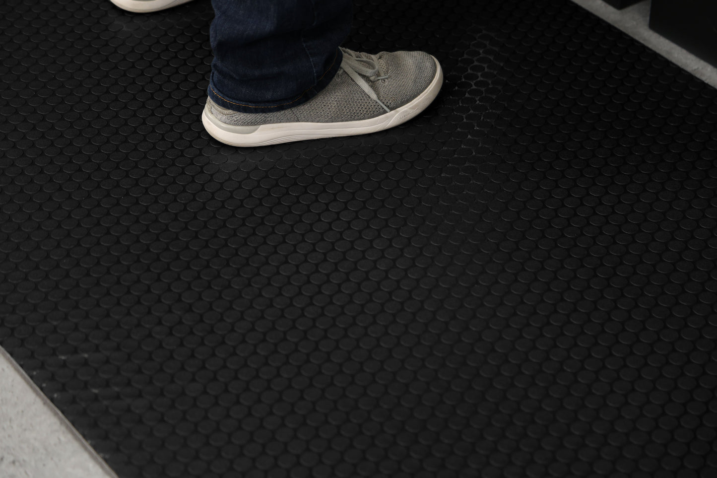 Anti-Fatigue Mat | Small Coin™ Tread | G-Floor<sup>®</sup> Anti-Fatigue Cushioned Vinyl Flooring