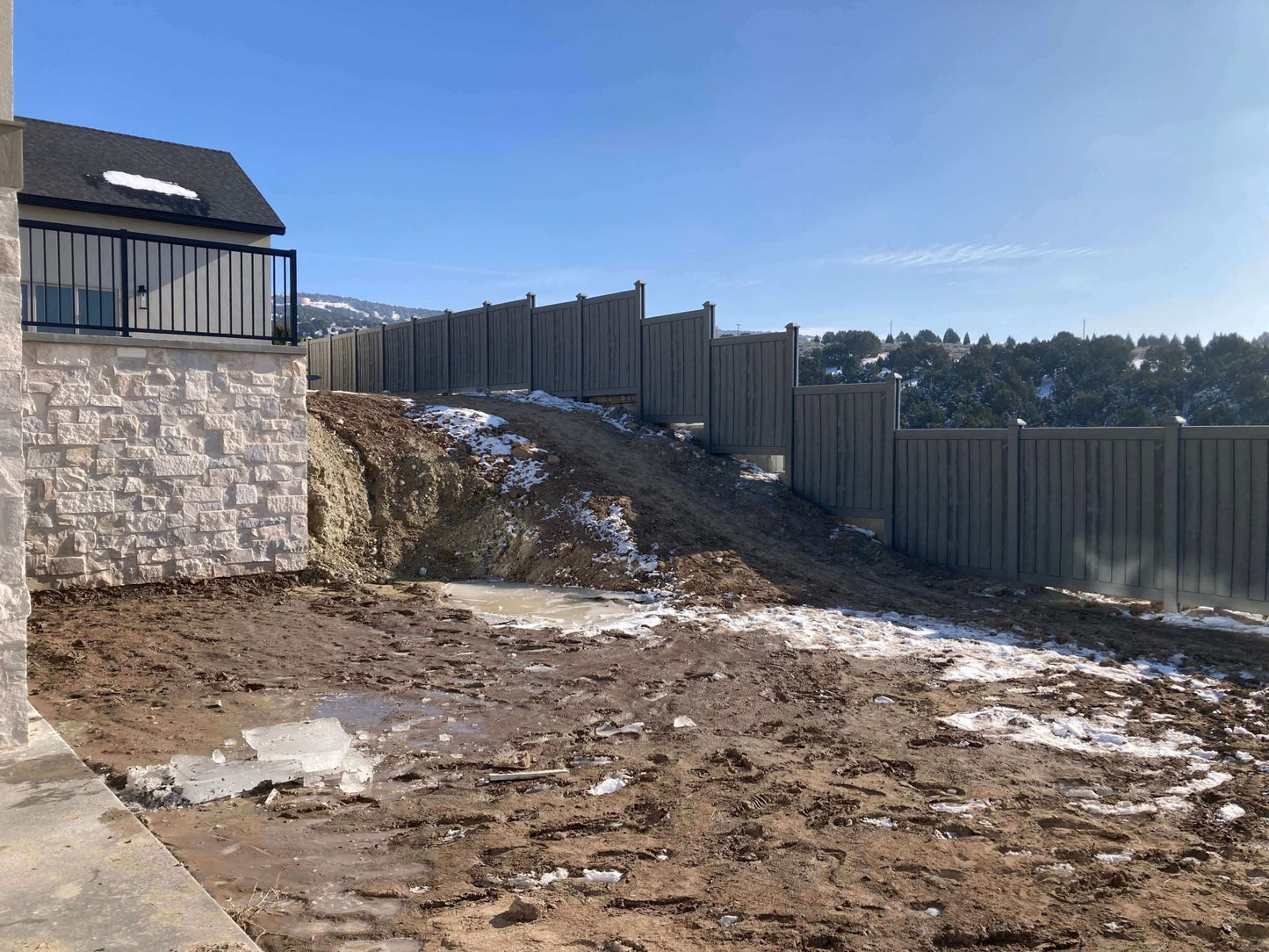 Ecostone Privacy Vinyl
