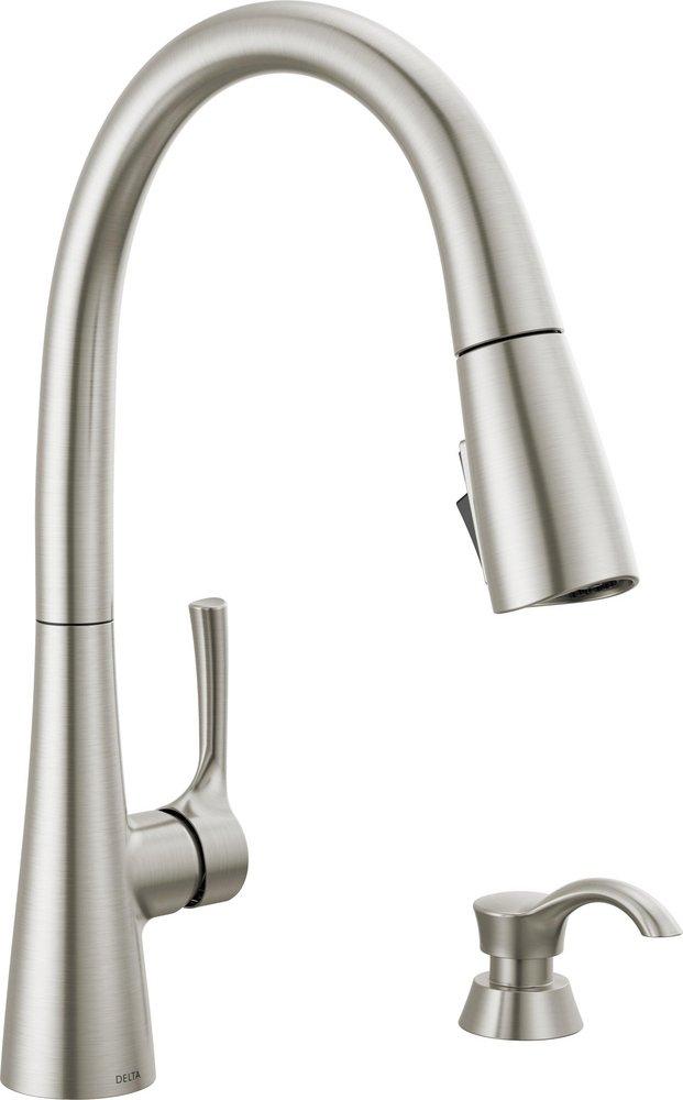 Delta Faucet Auburn™ Single Handle Pull Down Kitchen Faucet in SpotShield® Stainless