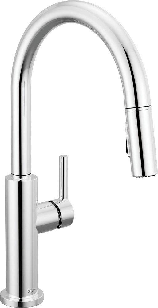 Delta Faucet Nicoli™ Single Handle Pull Down Kitchen Faucet in Chrome