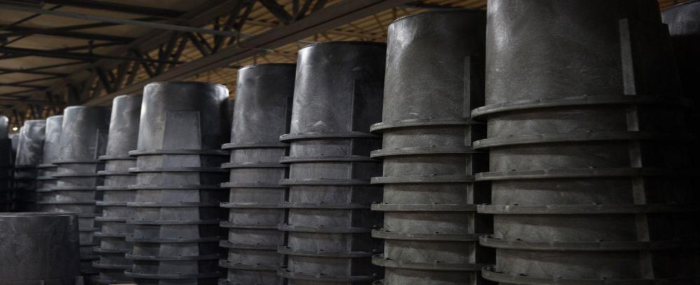 18 x 24 in. Polyethylene Economy Basin