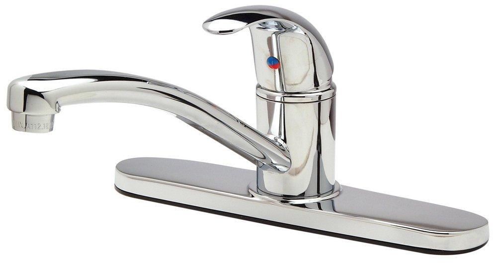 Single Handle Kitchen Faucet with Sidespray in Polished Chrome