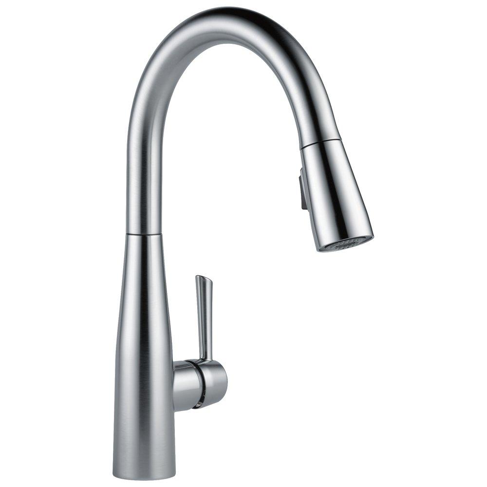 Delta Faucet Essa® Single Handle Pull Down Kitchen Faucet in Arctic Stainless