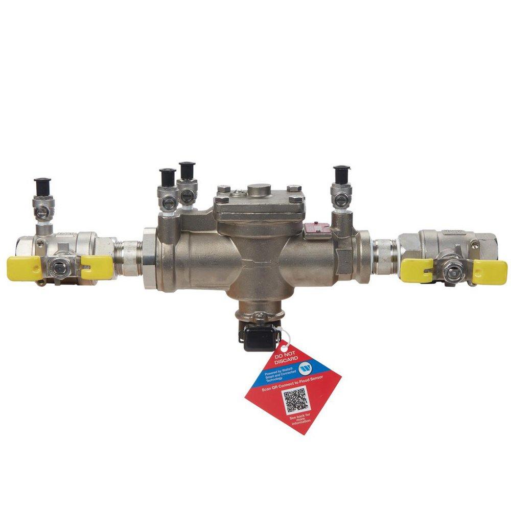 Watts Series SS009 1 in Stainless Steel FPT Reduced Pressure Zone Assembly with Flood Sensor and Quarter-Turn Ball Valves