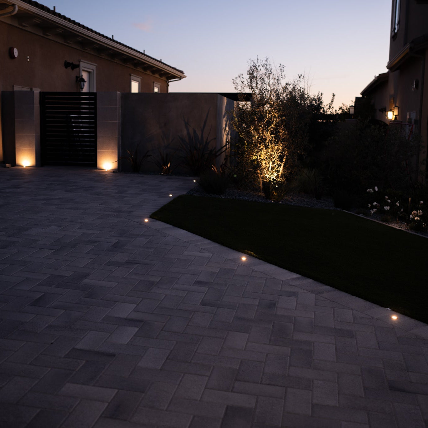 Mortirolo Black Brass In Ground Well Light