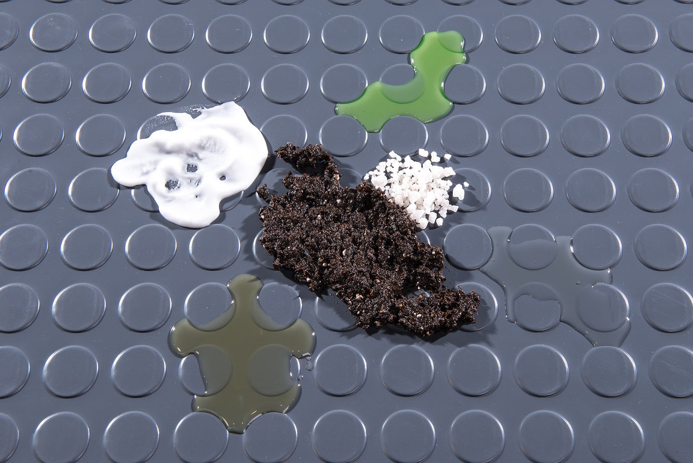 Garage Flooring | Coin™ Tread | G-Floor<sup>®</sup> Roll-Out Vinyl Flooring