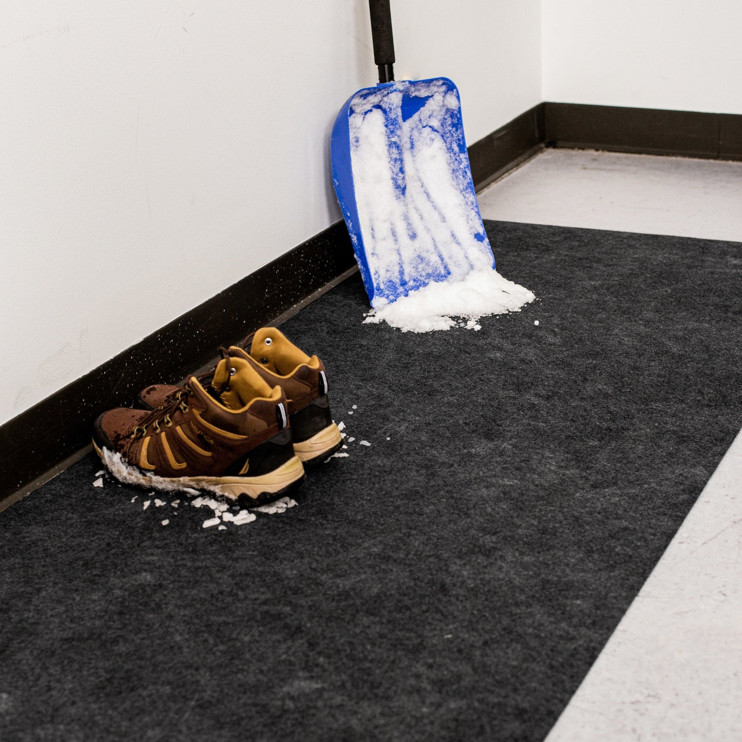 Garage Floor Runner | Absorbent Flooring | G-Floor<sup>®</sup> Drip & Dry Absorbent Vinyl Flooring