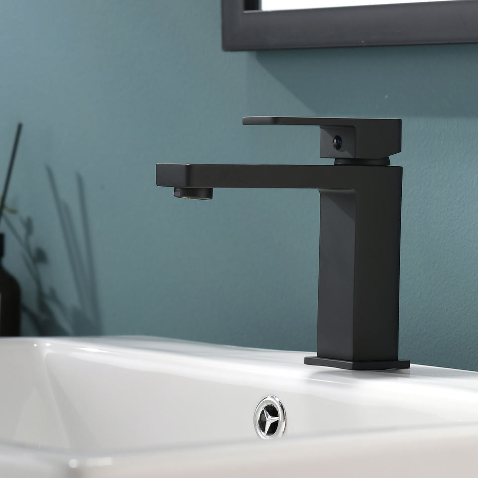 Black & Gold Luxury Tall Basin Faucet – Single Hole