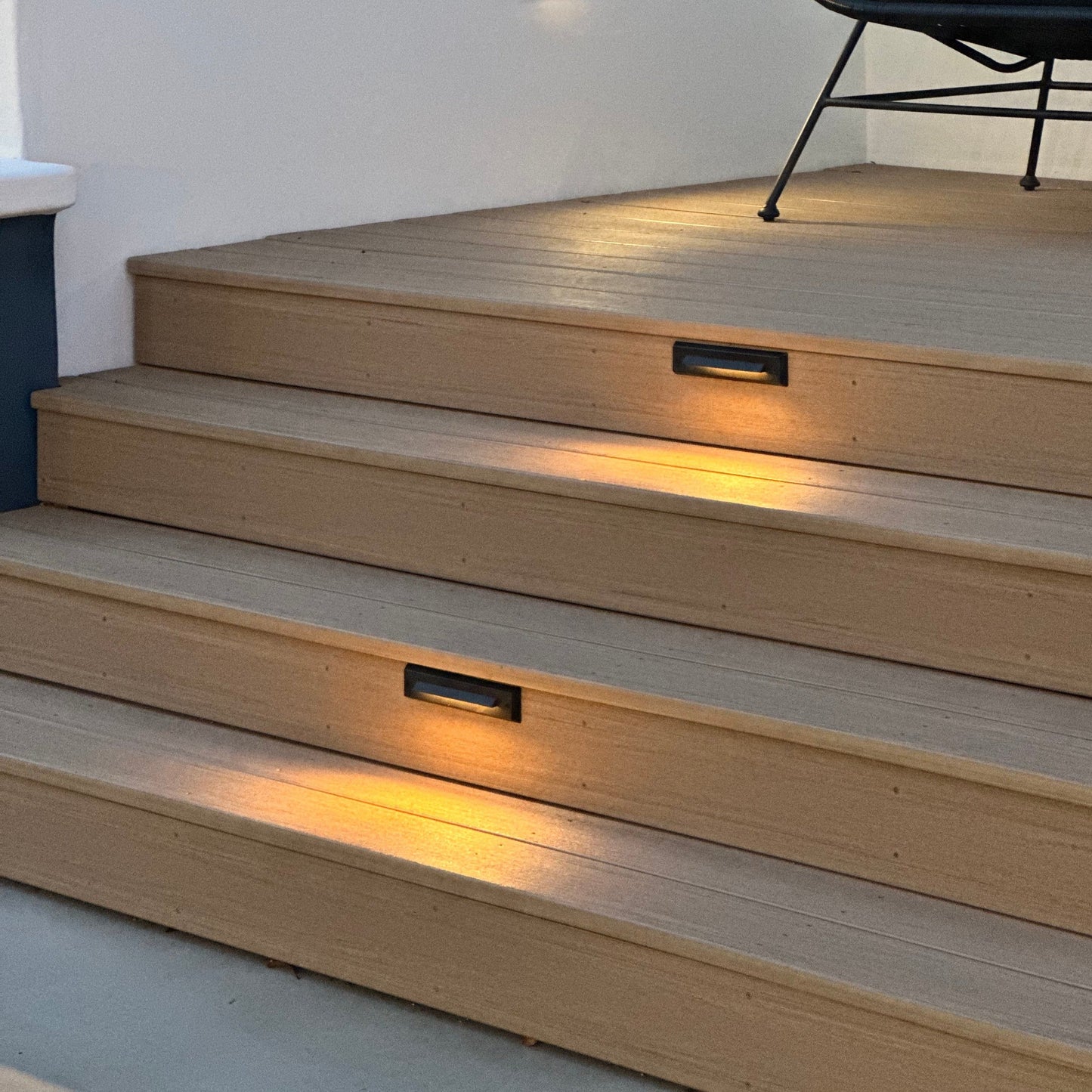 Arrow Black Simple Louv Brass Deck Light