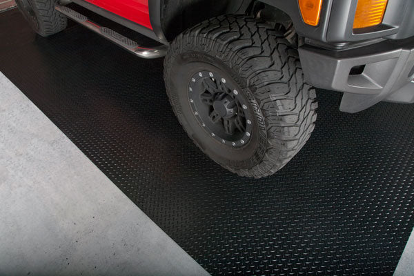 Garage Flooring | Diamond Tread™ Lite | G-Floor<sup>®</sup> Roll-Out Vinyl Flooring